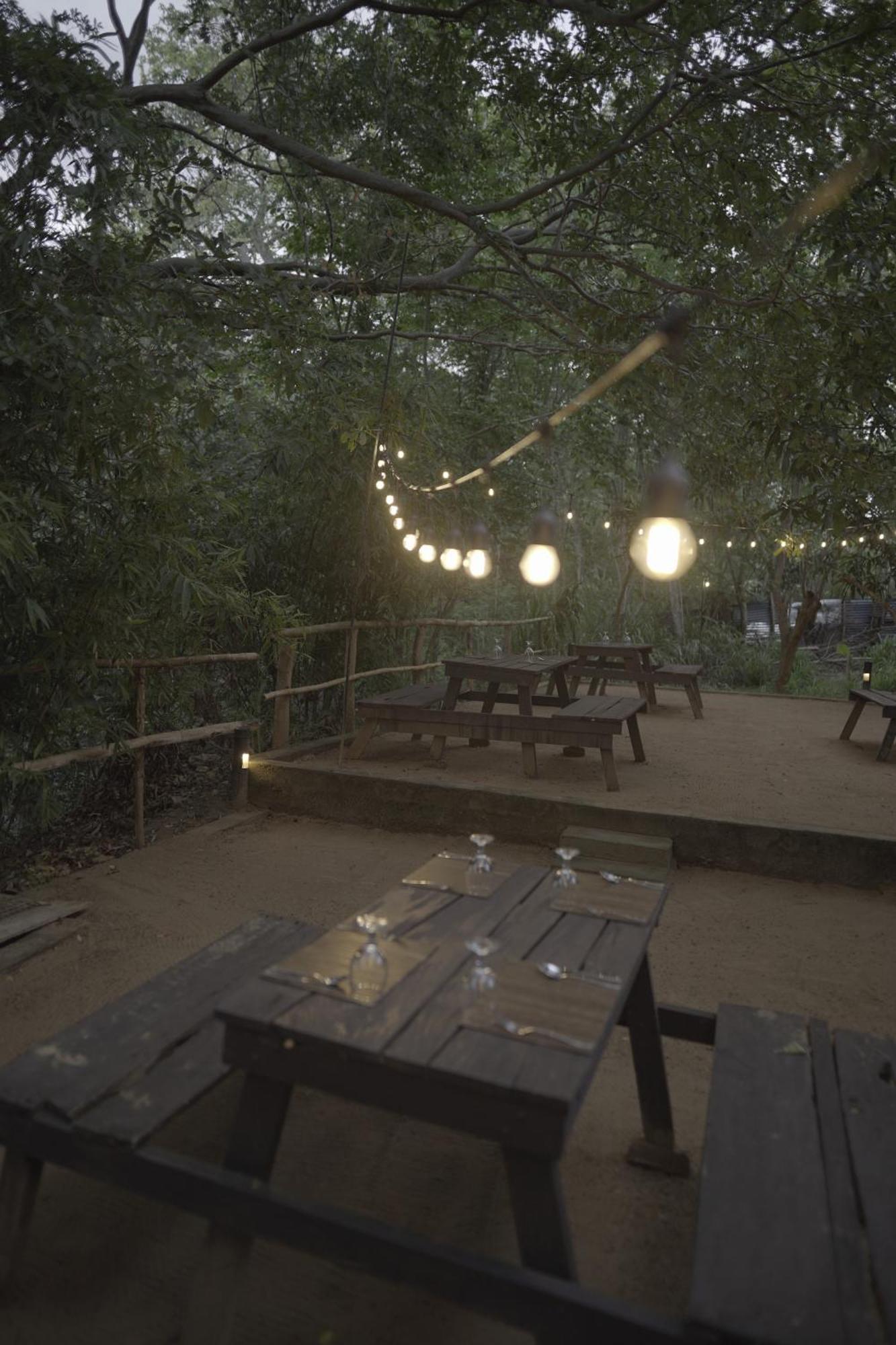 River Glamping By Gaga Bees 우다왈라웨 외부 사진