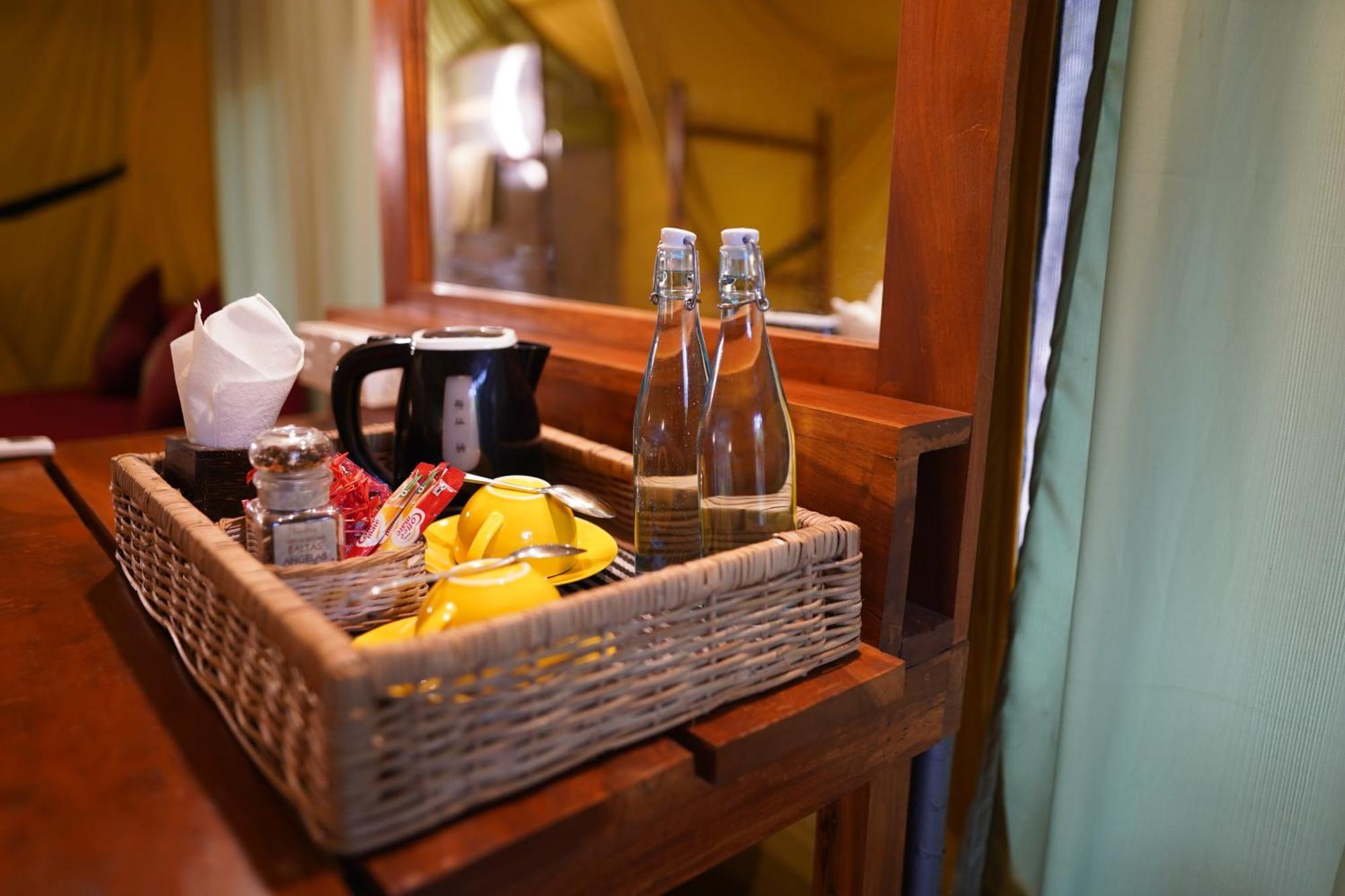 River Glamping By Gaga Bees 우다왈라웨 외부 사진