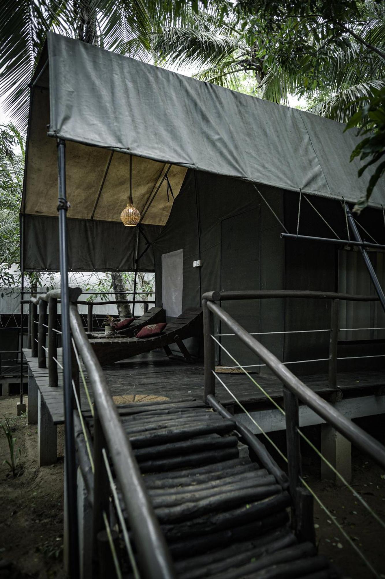 River Glamping By Gaga Bees 우다왈라웨 외부 사진
